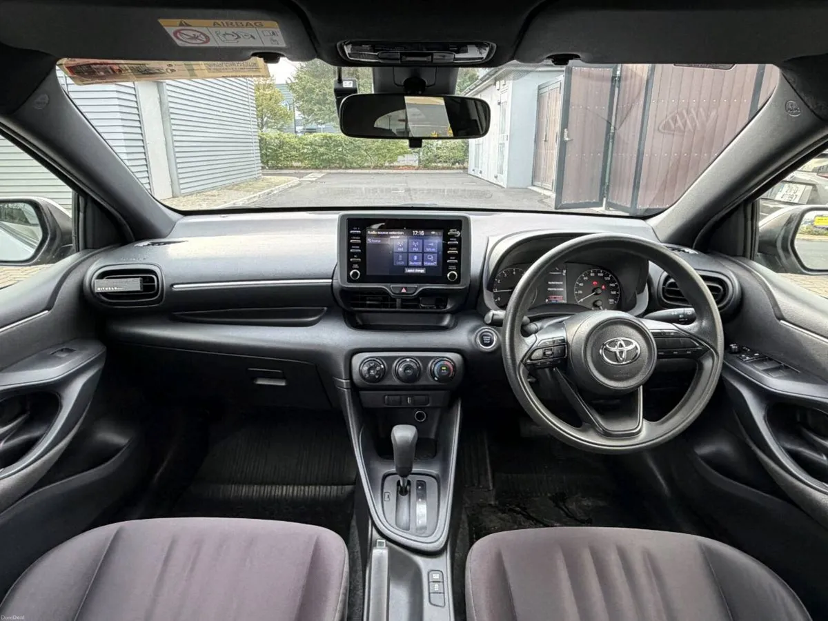 Toyota Yaris - Image 5