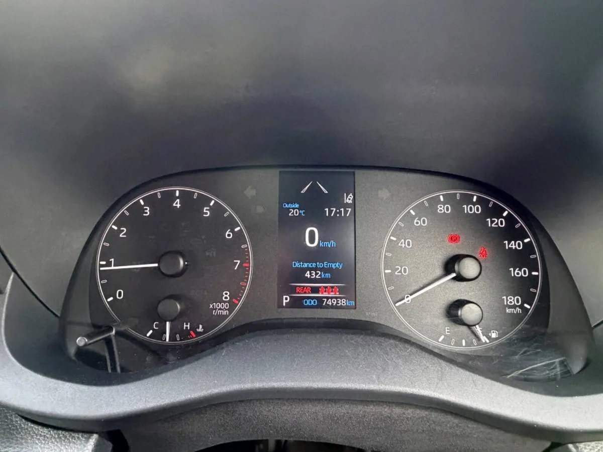 Toyota Yaris - Image 6