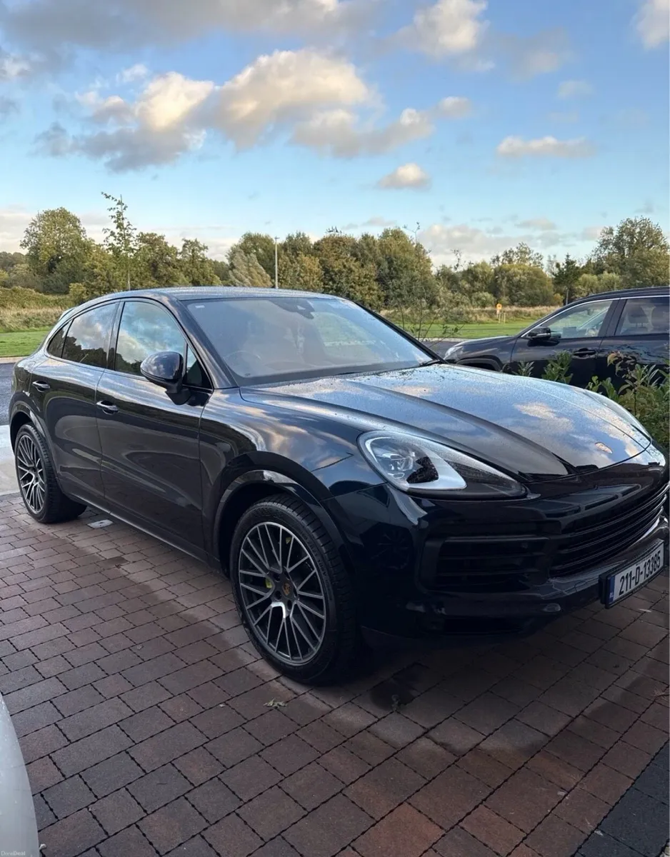 Porsche Cayenne 2021 - Image 1