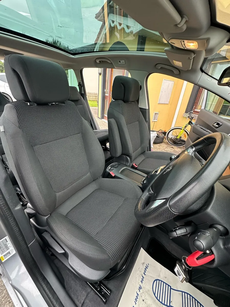 151 Peugeot 5008 low millage 1.6hdi - Image 6