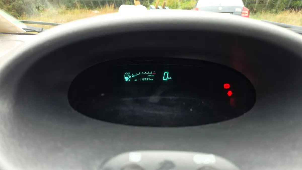 Toyota Yaris 2003 - Image 2