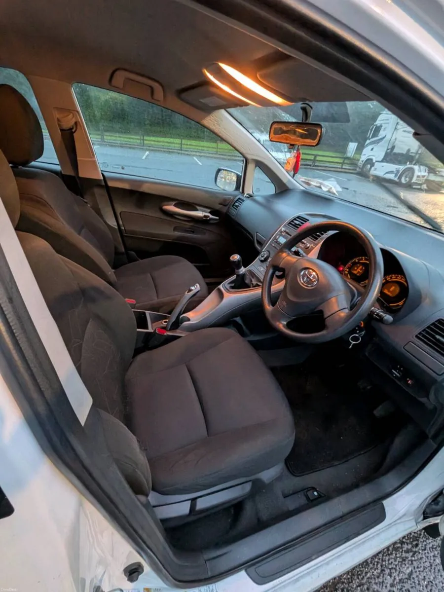 Toyota auris NEW NCT - Image 5