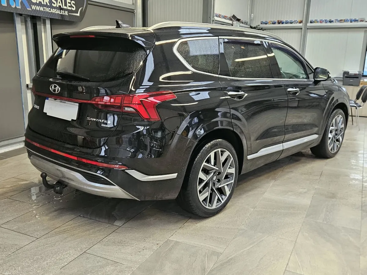211 HYUNDAI SANTA FE 4wd EXECUTIVE 7 SEATER - Image 3