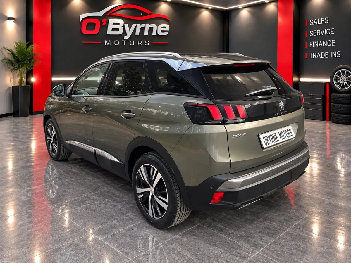 Peugeot 3008 Allure 1.2 - Image 3