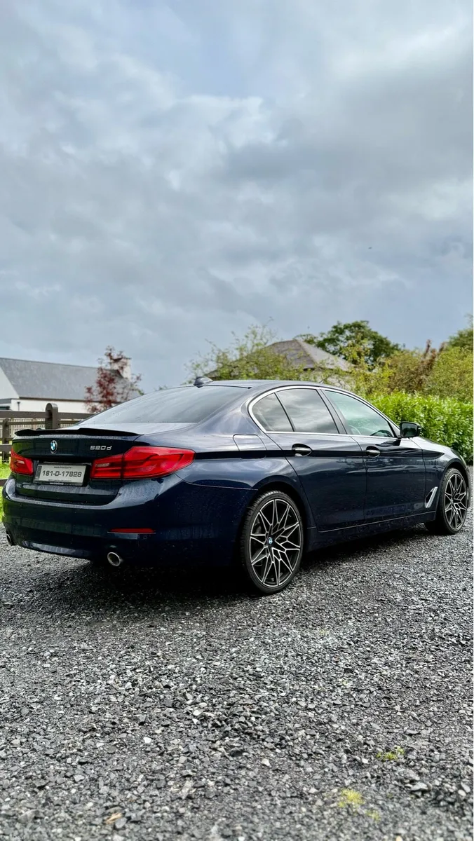 BMW G30 520d - Image 6