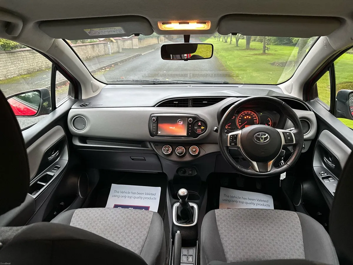 2015 Toyota Yaris very clean nct and tax - Image 6