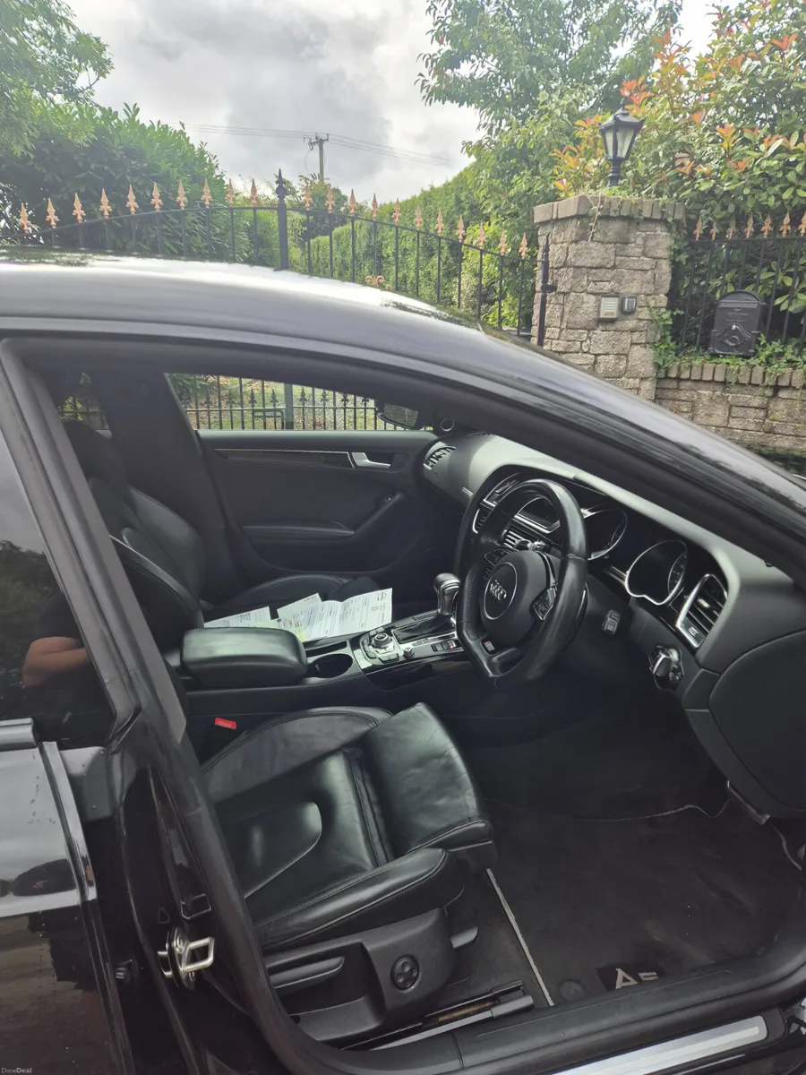 Audi A5 2.0 TDI SLINE BLACK EDITION 2016 - Image 3