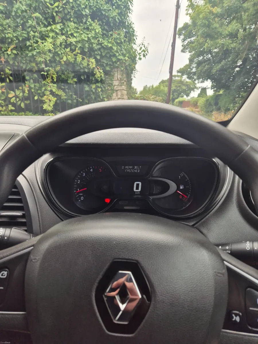 Renault Captur 2019 1.5 diesel - Image 2