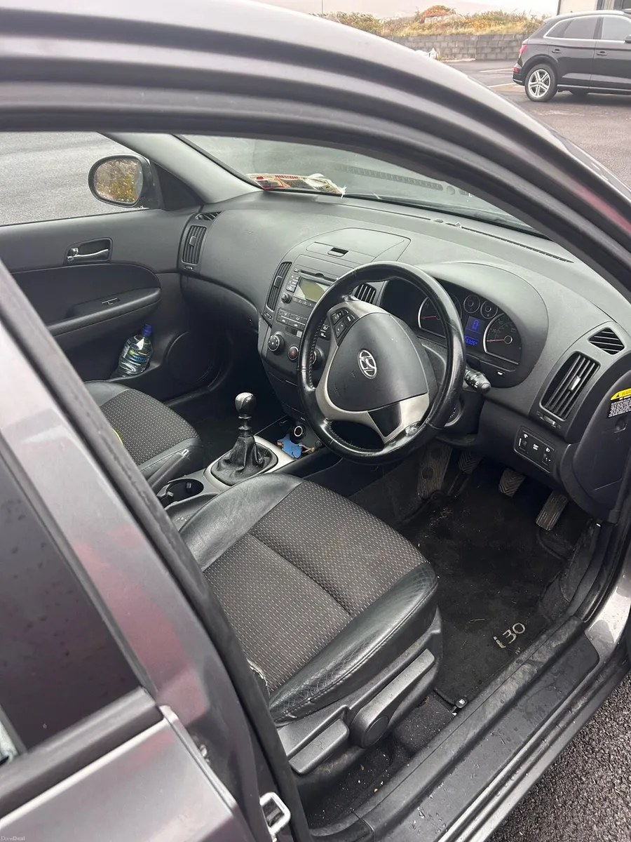 Hyundai i30 - 2.0 CRDi – 6 Speed - Image 5