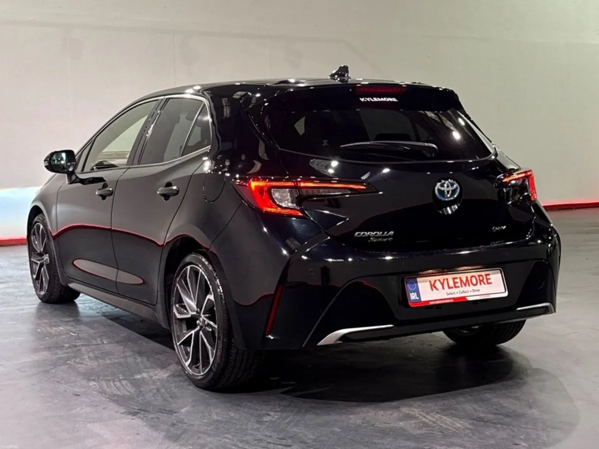 Toyota Corolla 1.5 HYBRID AUTOMATIC GZ EDITION (TO - Image 5