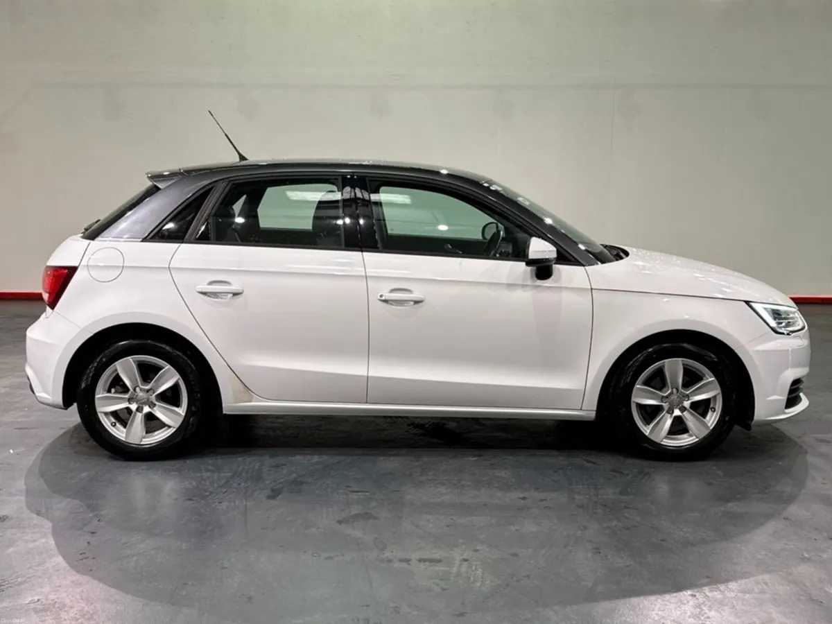 Audi A1 1.0 TFSI AUTOMATIC - WHITE/BLACK TWO TONE - Image 2