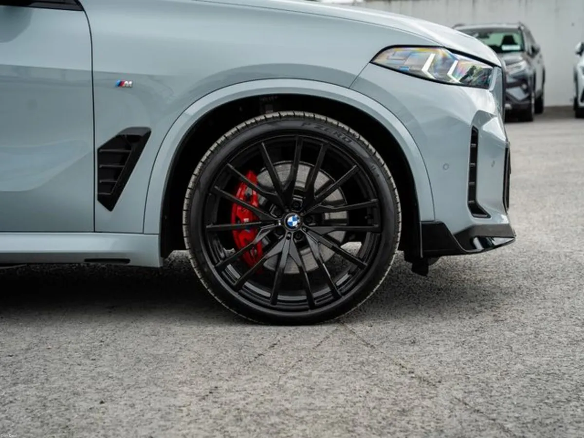 BMW X5 XDRIVE50E M SPORT **HUGE SPEC** - Image 5