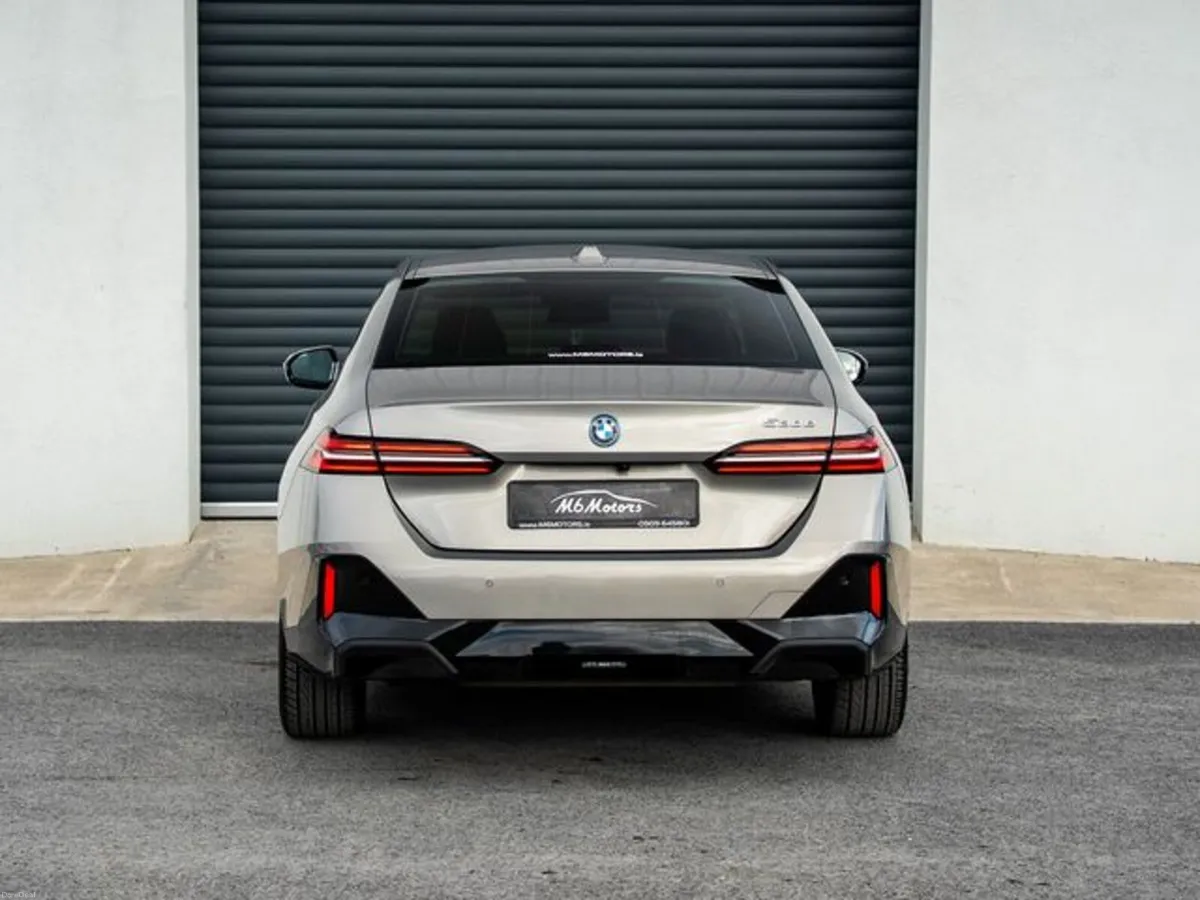 BMW 5-Series M sport - Image 6