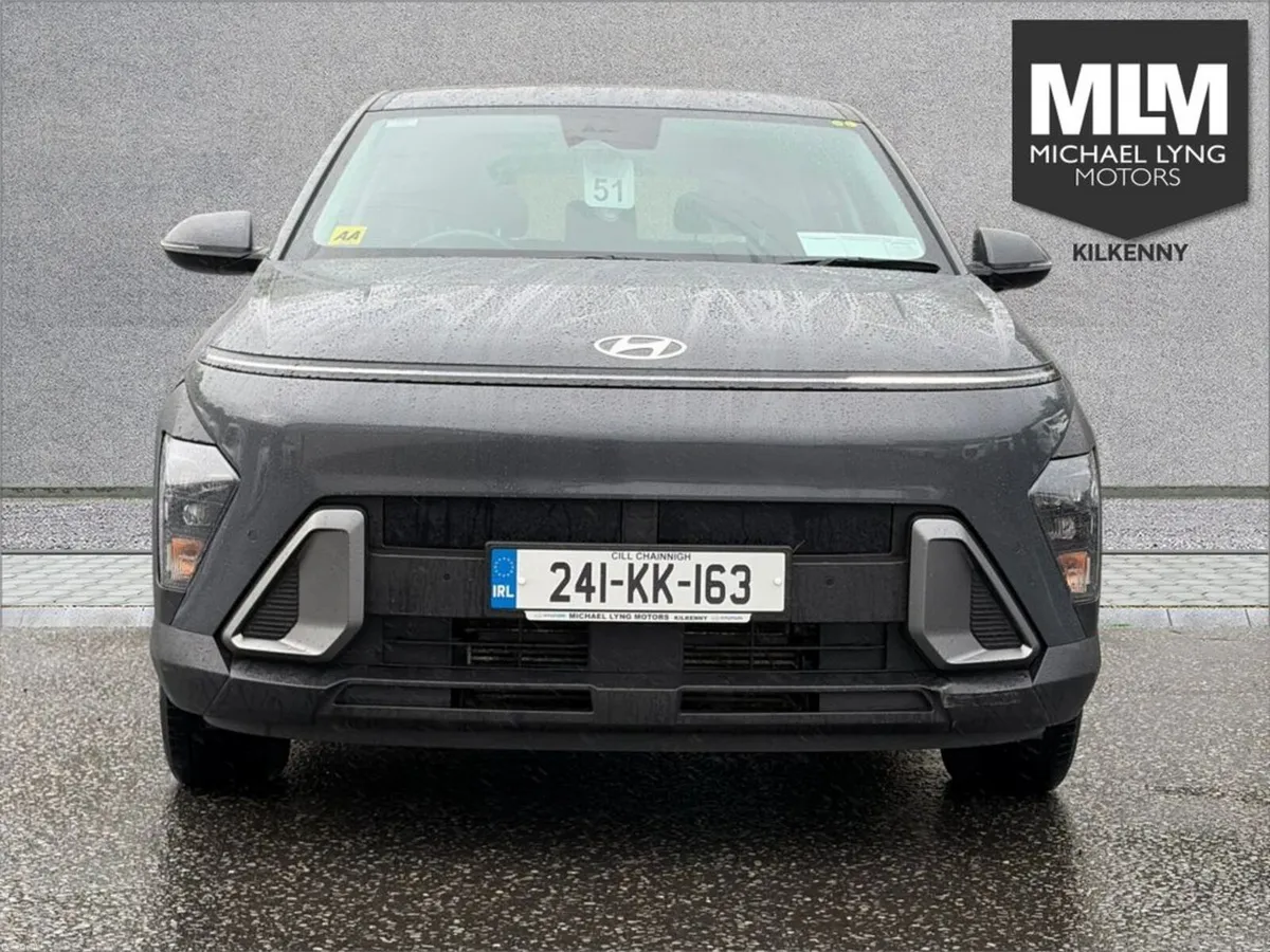 Hyundai KONA Signature 5DR - Image 2