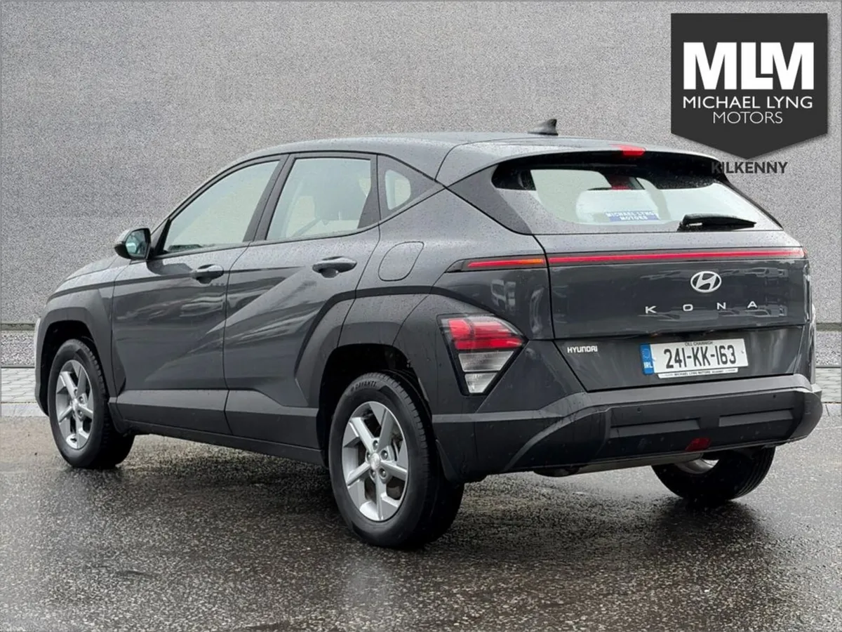 Hyundai KONA Signature 5DR - Image 6