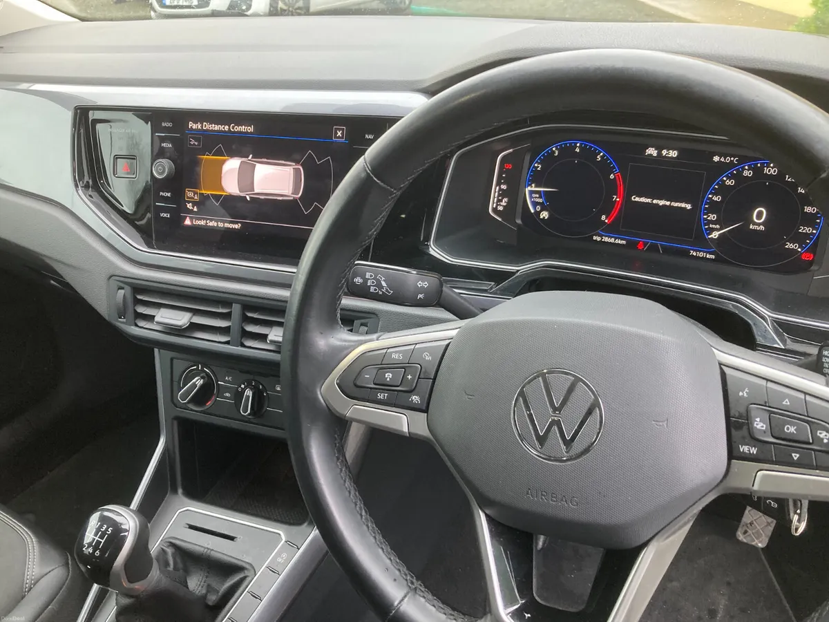 VW Taigo LIFE 1.0 TSI 95bhp LIKE NEW! - Image 3