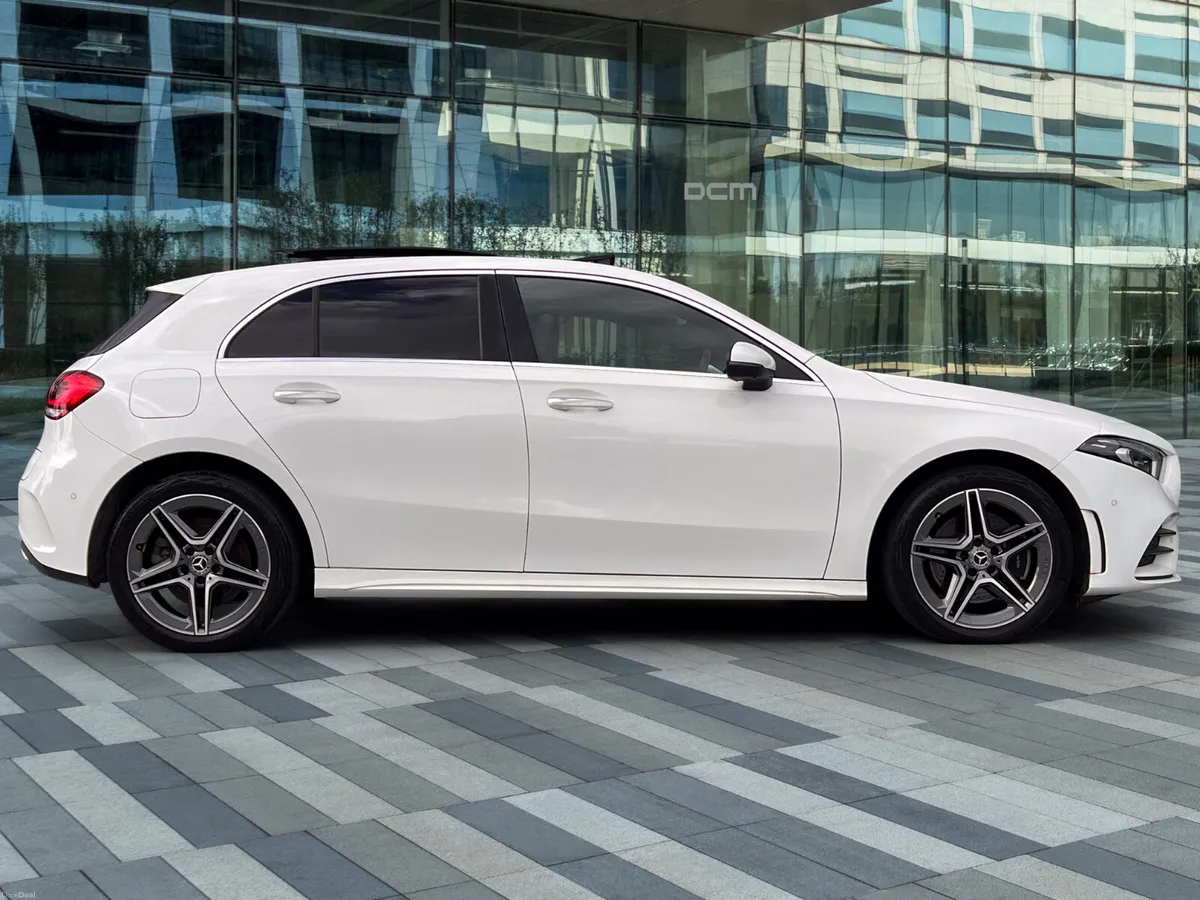 Mercedes Benz A250e AMG-Line Hatchback *Panroof* - Image 5