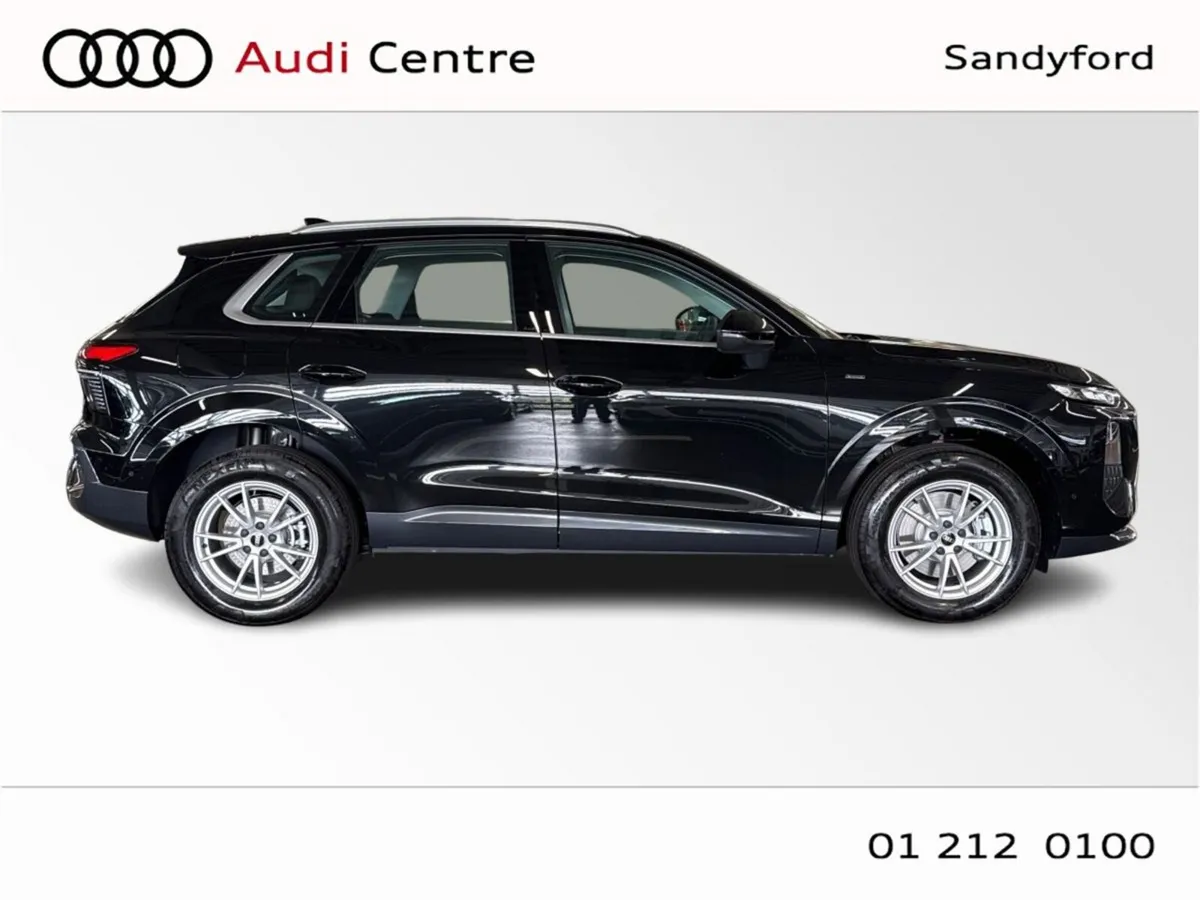 Audi Q3 E-HYBRID 270HP S-T SE - Image 2
