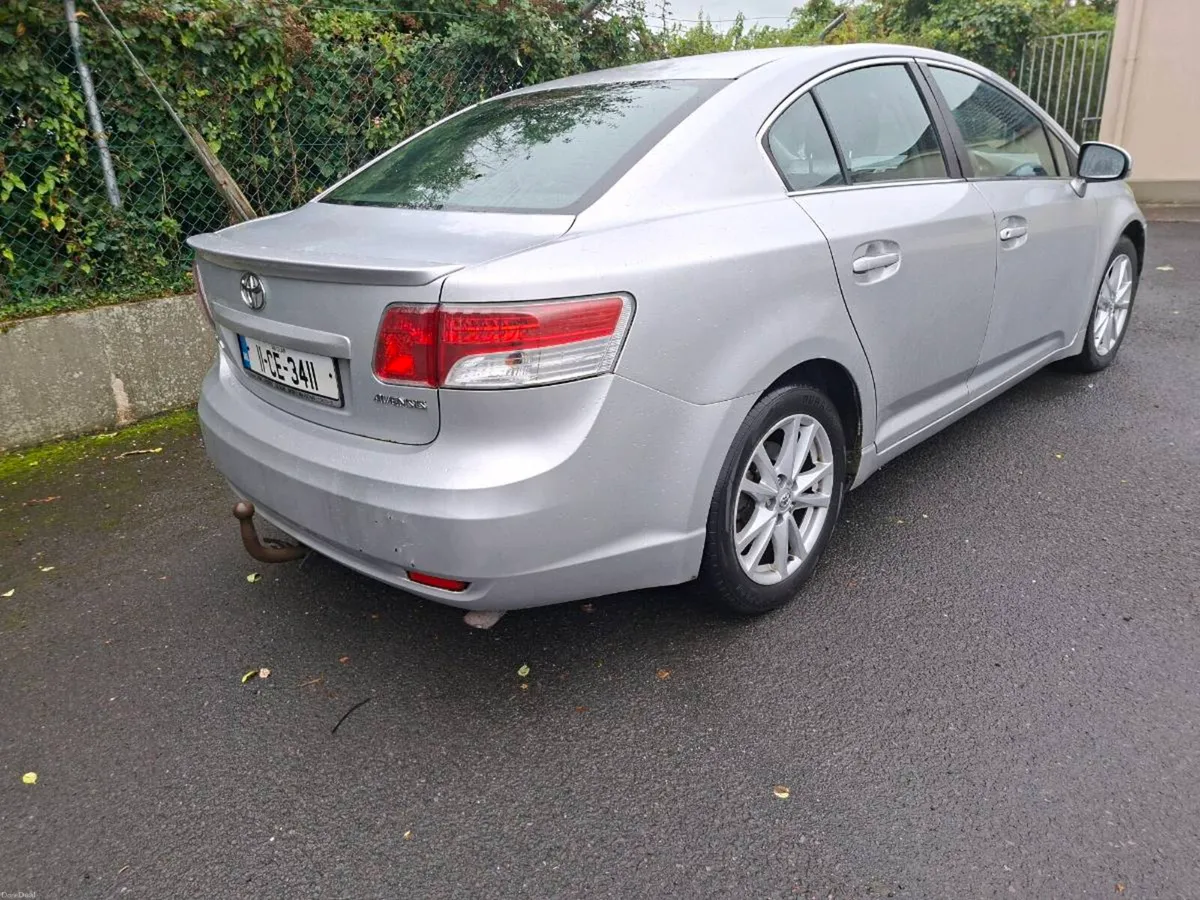 2012 toyota Avensis  nct 5/27 tax 1026 new nct - Image 4