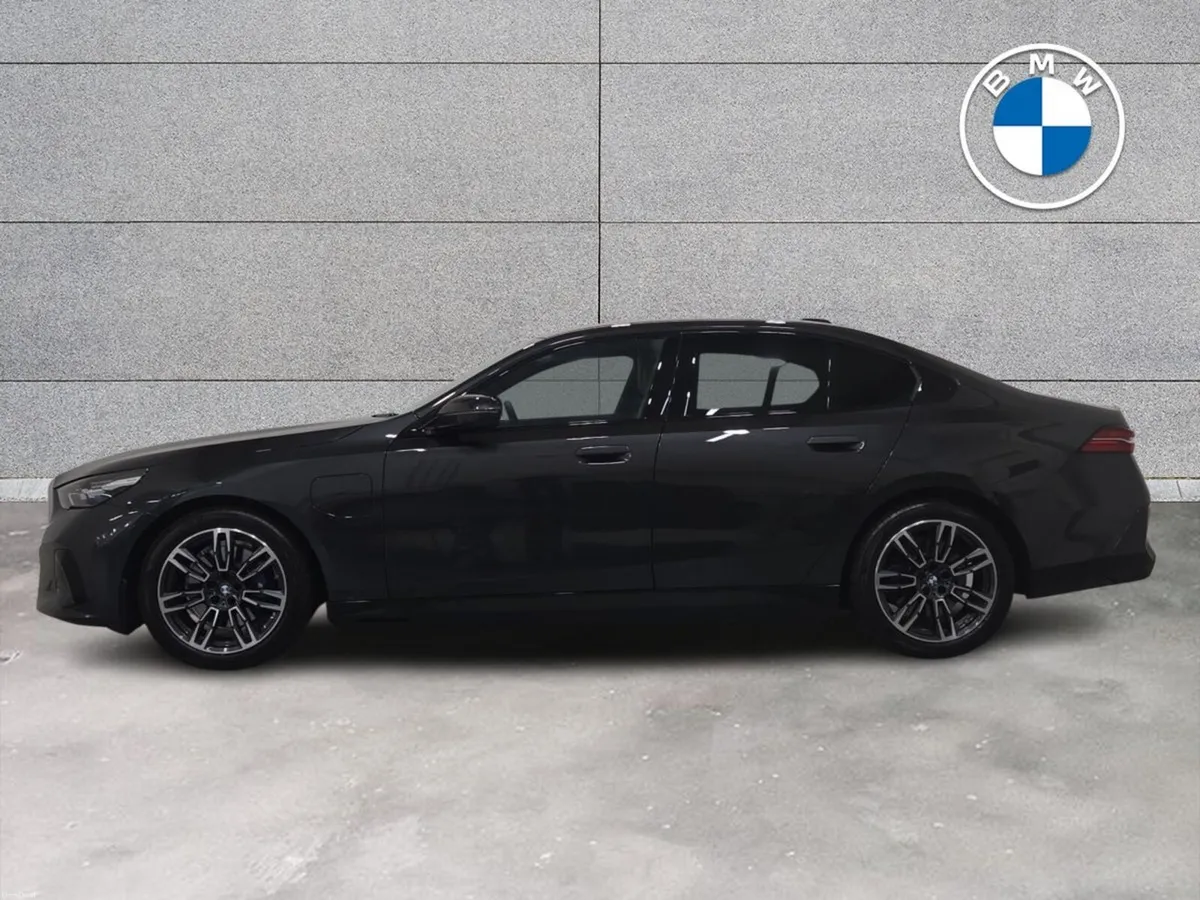 BMW 5-Series 530e M Sport - Image 3