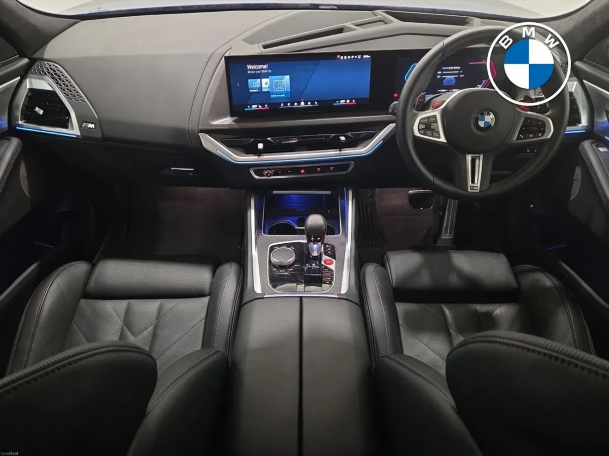 BMW XM 50e - Image 4