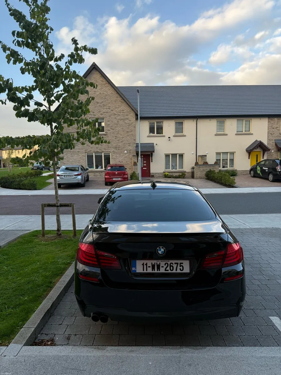BMW 520D F10 M SPORT | Black | AUTOMATIC - Image 3