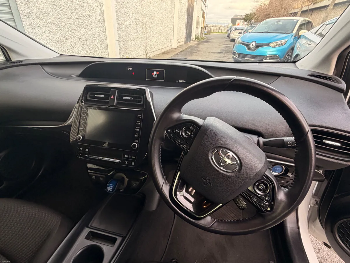 Toyota Prius 2022 SELF CHARGING HYBRID - Image 6