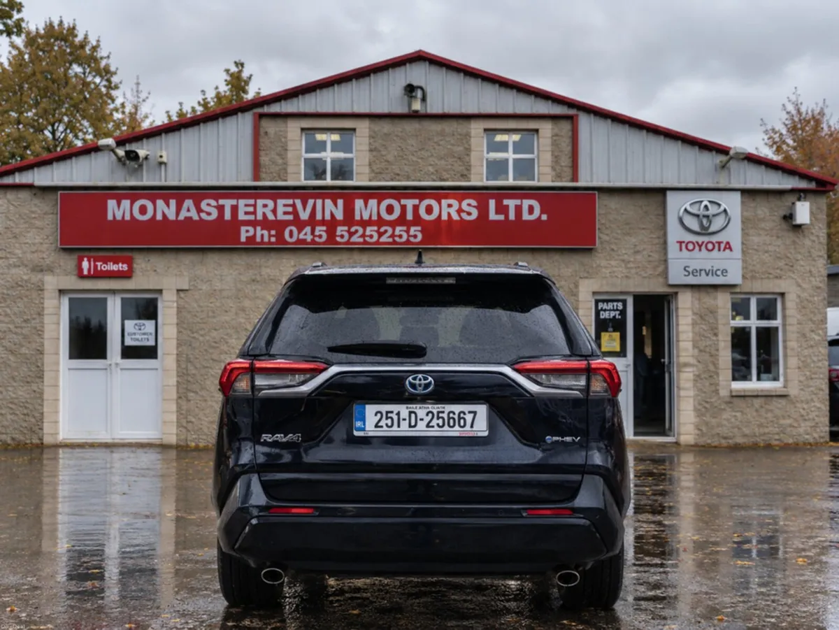 Toyota RAV4 *ORIGINAL IRISH CAR*  SOL PHEV 4DR AUT - Image 4