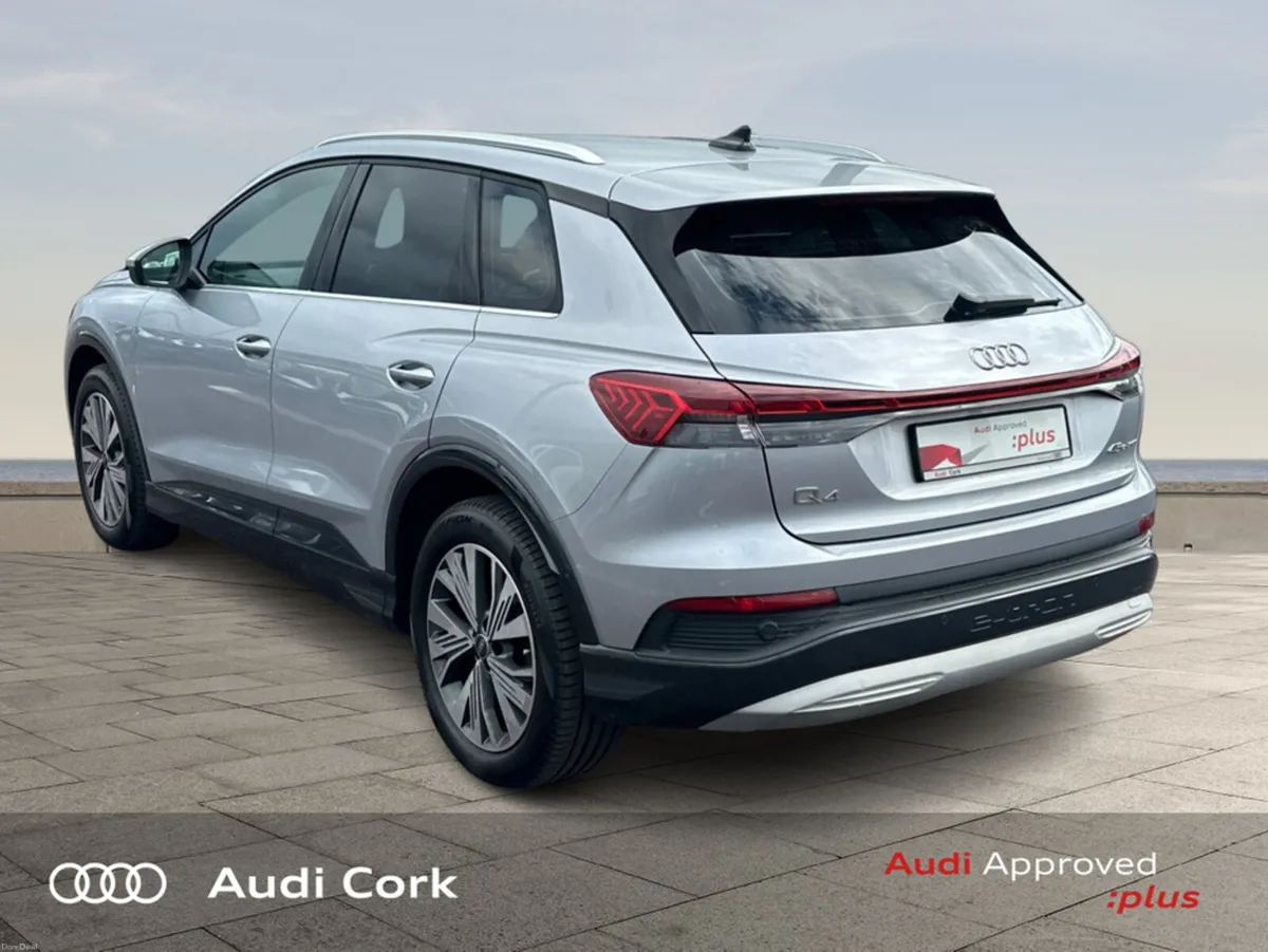 Audi Q4 e-tron 45 SPORT WITH FULL LEATHER & PRIVAC - Image 5