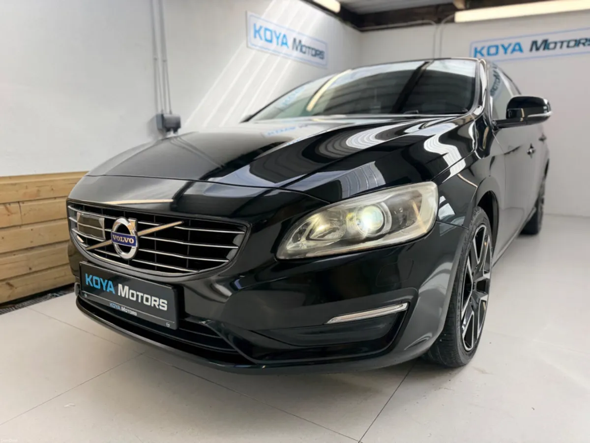 Volvo V60 2.0 D4 DYNAMIC PLUS 190 BHP DIESEL AUTOM - Image 4