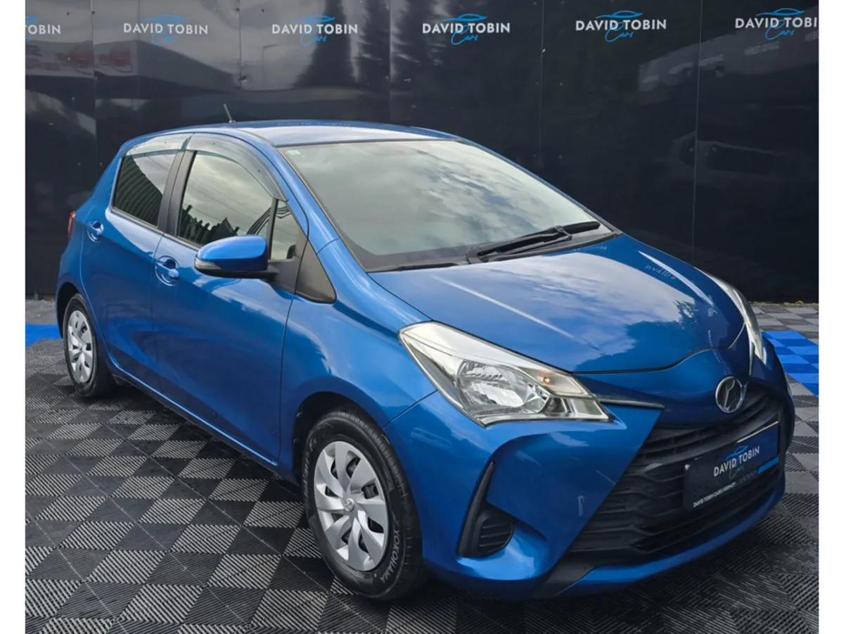 Toyota Vitz 1.3 PETROL AUTO - Image 3