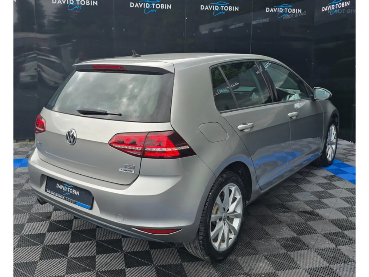 Volkswagen Golf 1.2 TSI AUTO/ ONLY 20,000 KM - Image 5