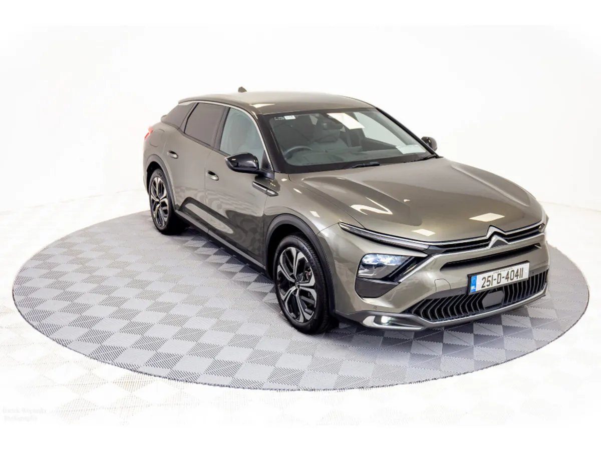 Citroen C5 X Flair 1.6 PHEV Auto 225HP - Image 1