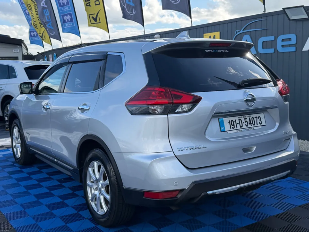 Nissan X-Trail SVE PREMIUM - 2.0L PETROL - AUTO - - Image 6