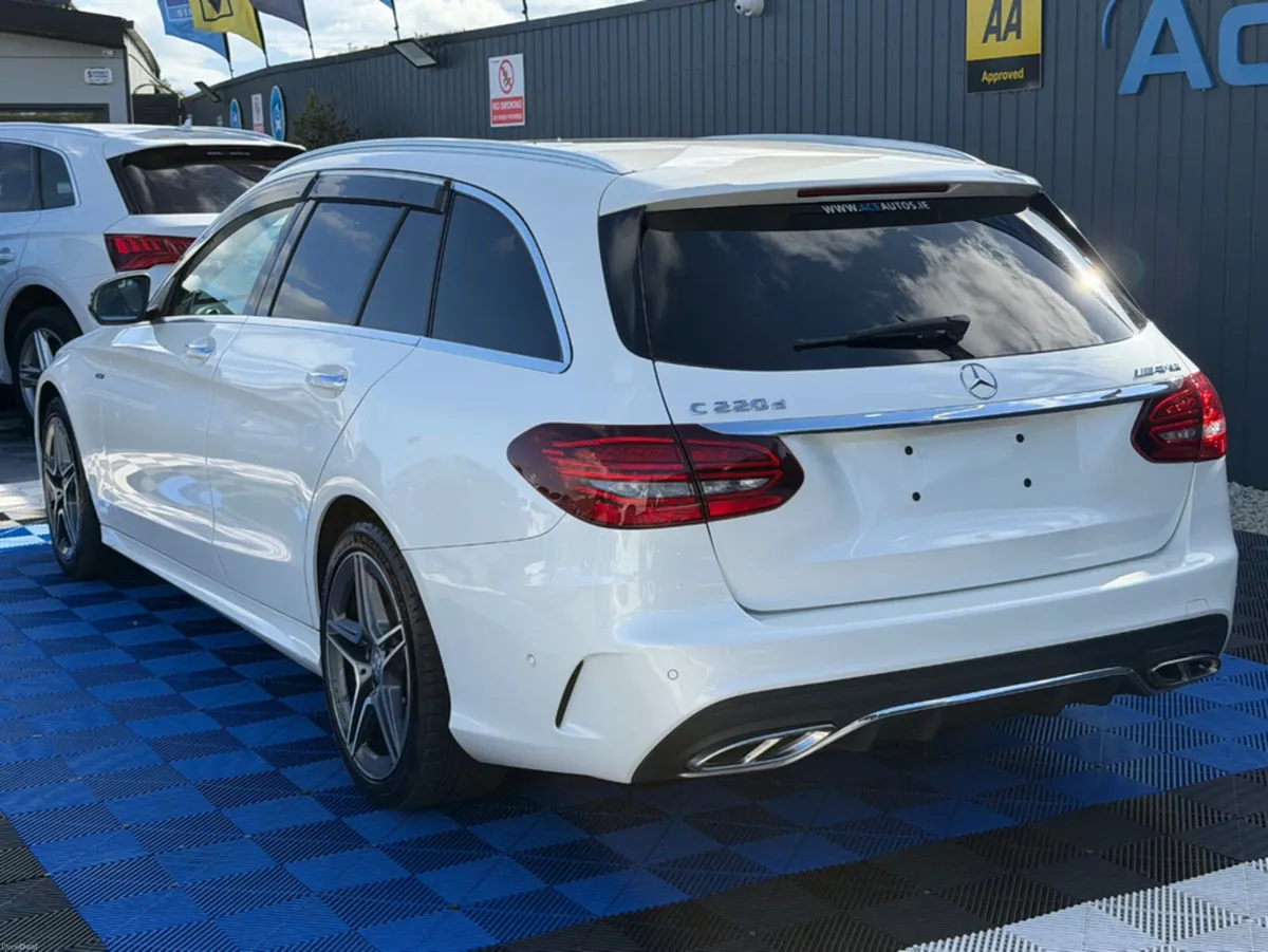 Mercedes-Benz C-Class AMG LINE - 2.0L DIESEL - AUT - Image 6