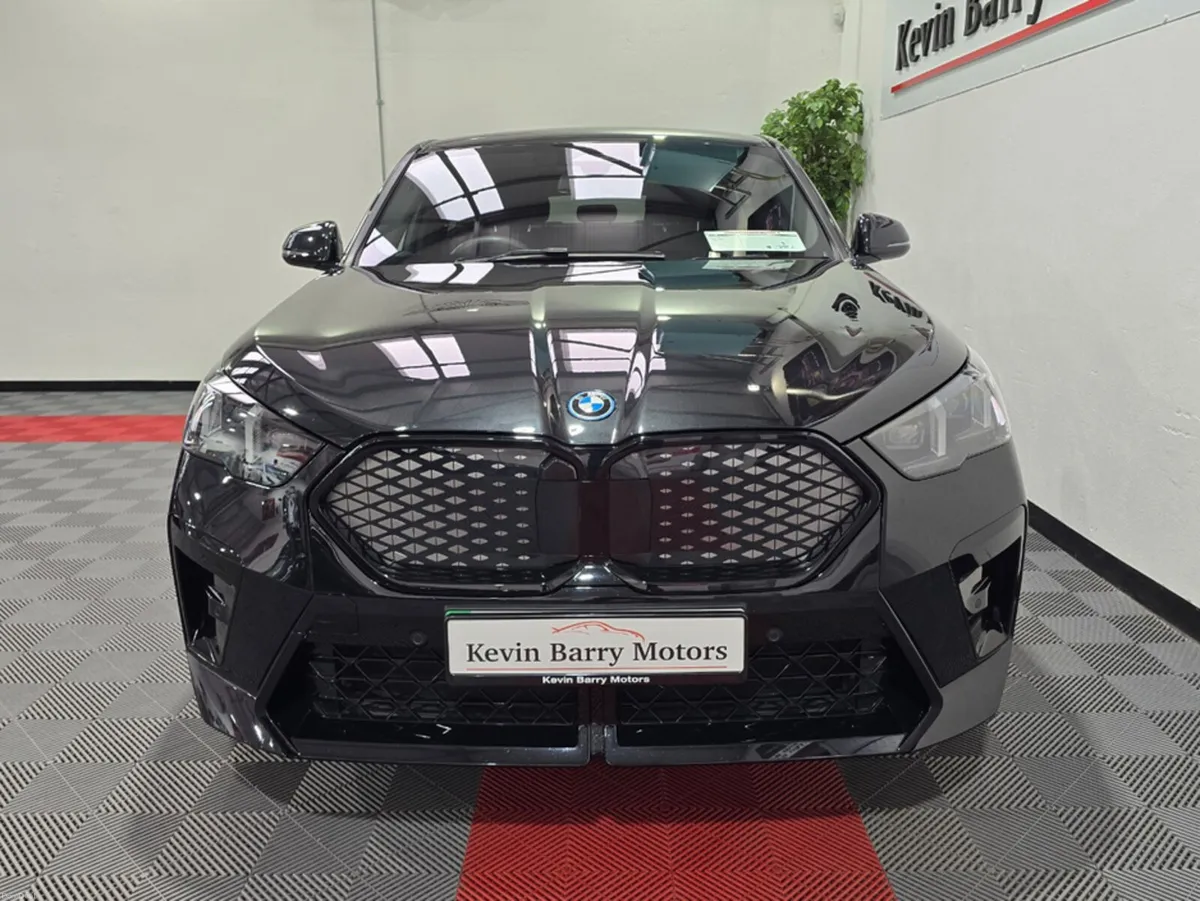 BMW iX2 X-DRIVE 30 M SPORT (PRO PACK) AUTOMATIC ** - Image 2