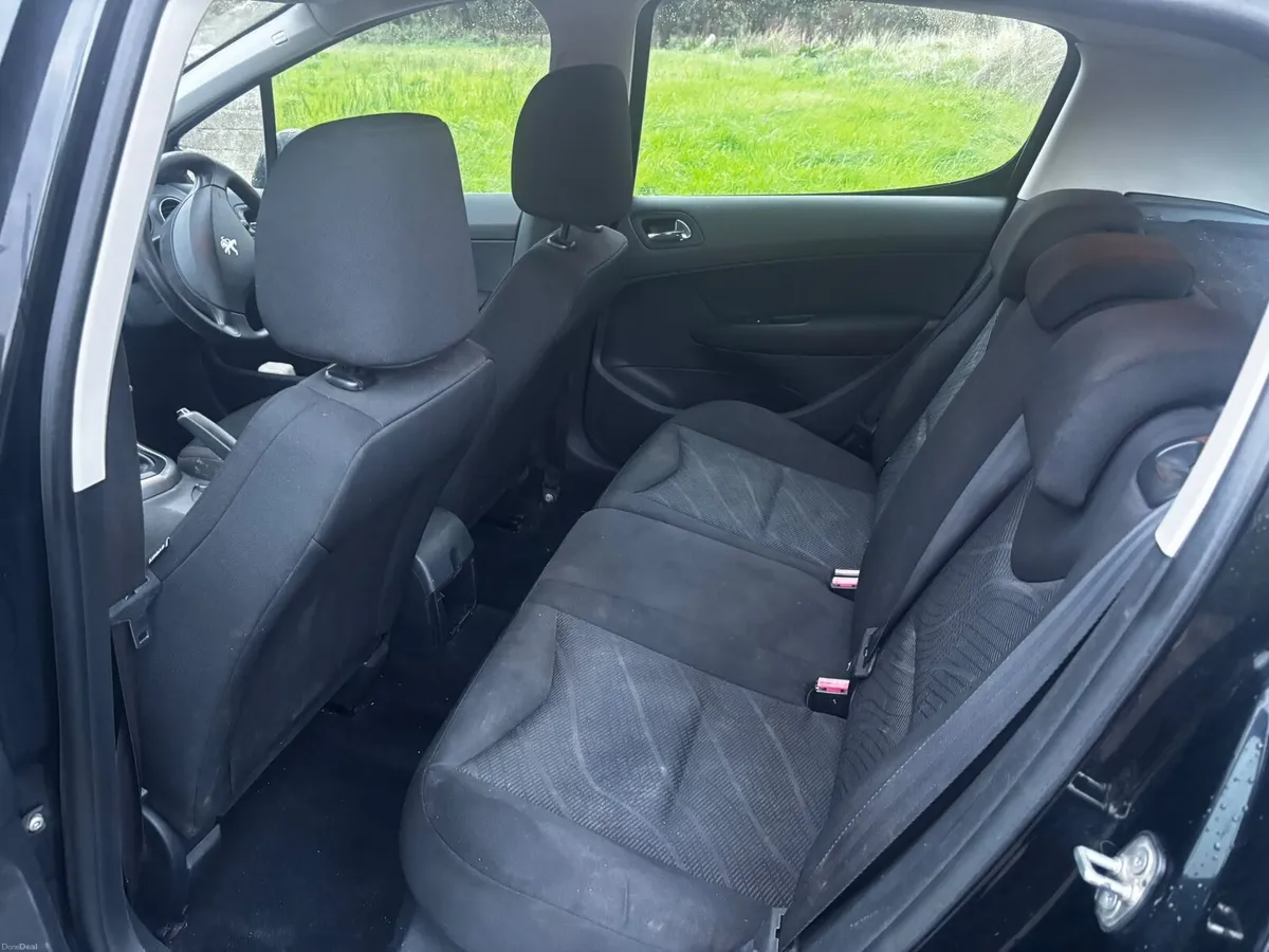 Peugeot 308 - Image 4
