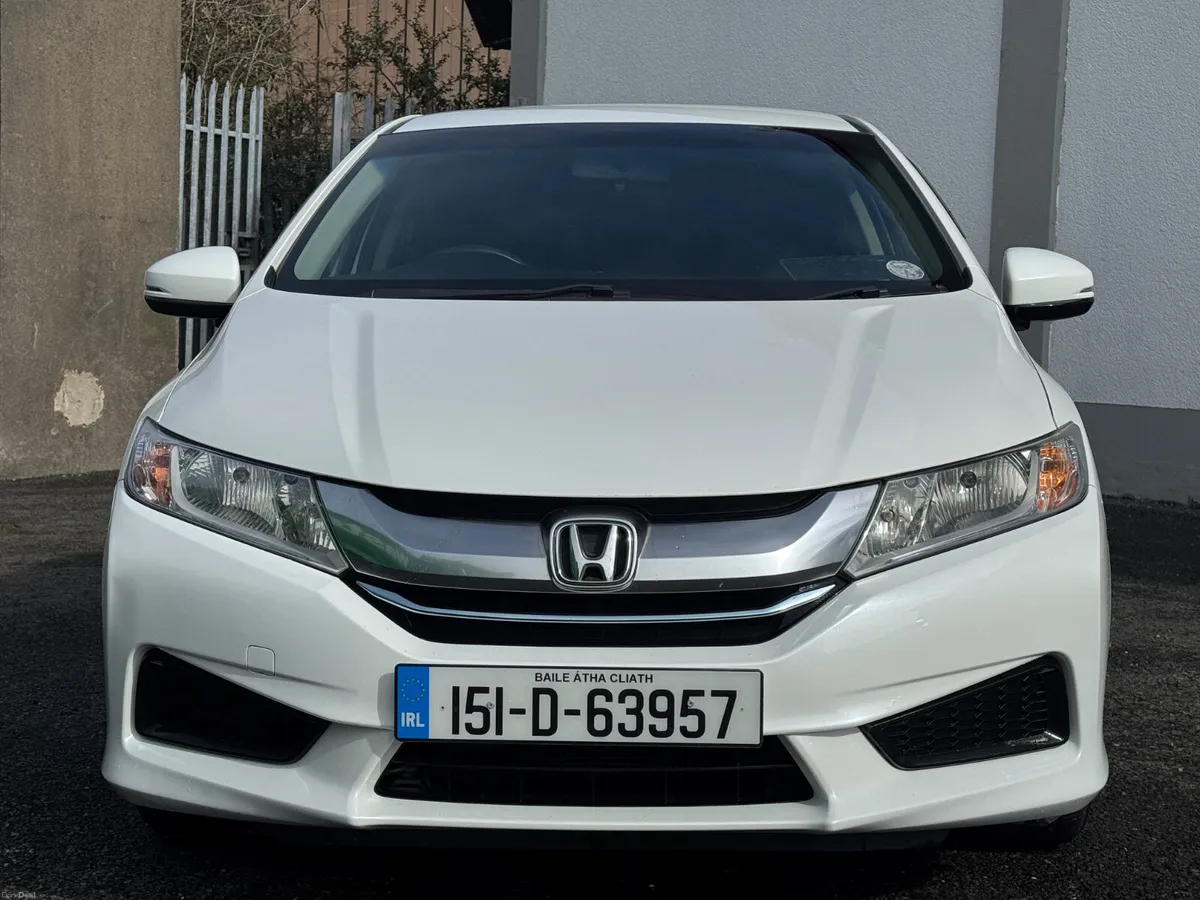 Honda Grace 2015 Hybrid 1.5 Automatic - Image 3