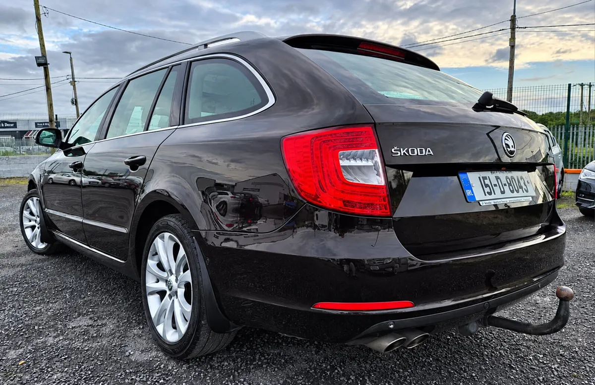 2015 Skoda Superb 2.0 TDI 170BHP DSG Elegance - Image 3