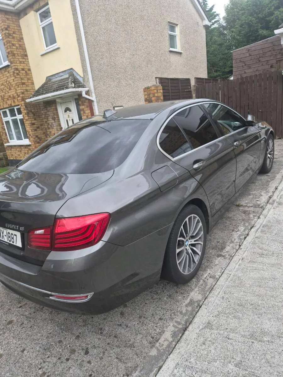 BMW 5 Series 2014 - Image 1