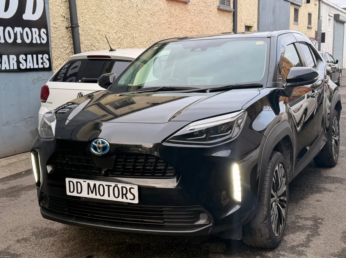 TOYOTA YARIS CROSS 2021 hybrid TOP SPEC - Image 2