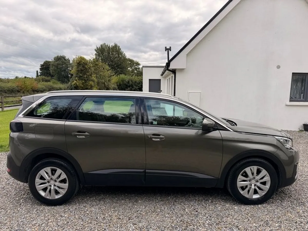 2019 Peugeot 5008 - Image 2