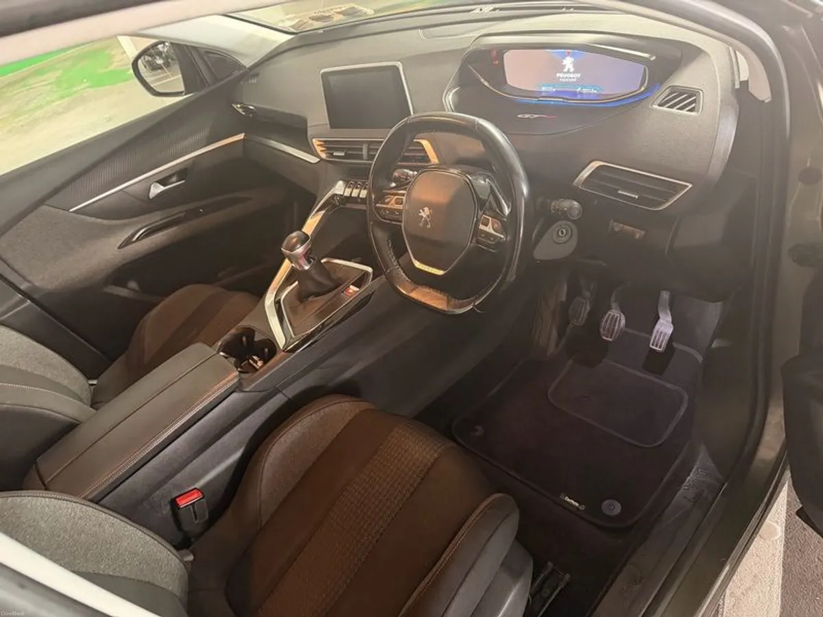 2019 Peugeot 5008 - Image 4