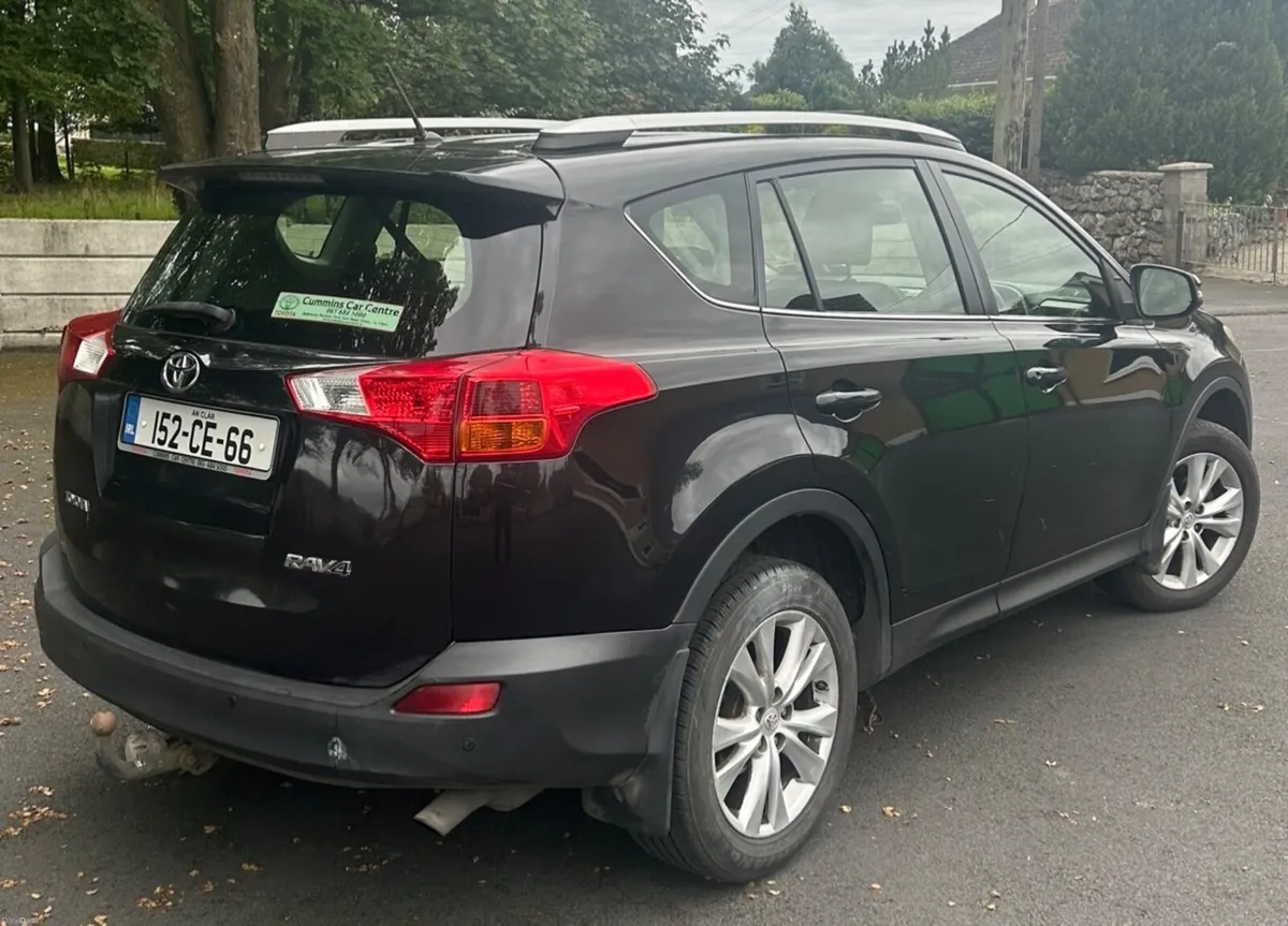 Toyota RAV4 2015 - Image 2