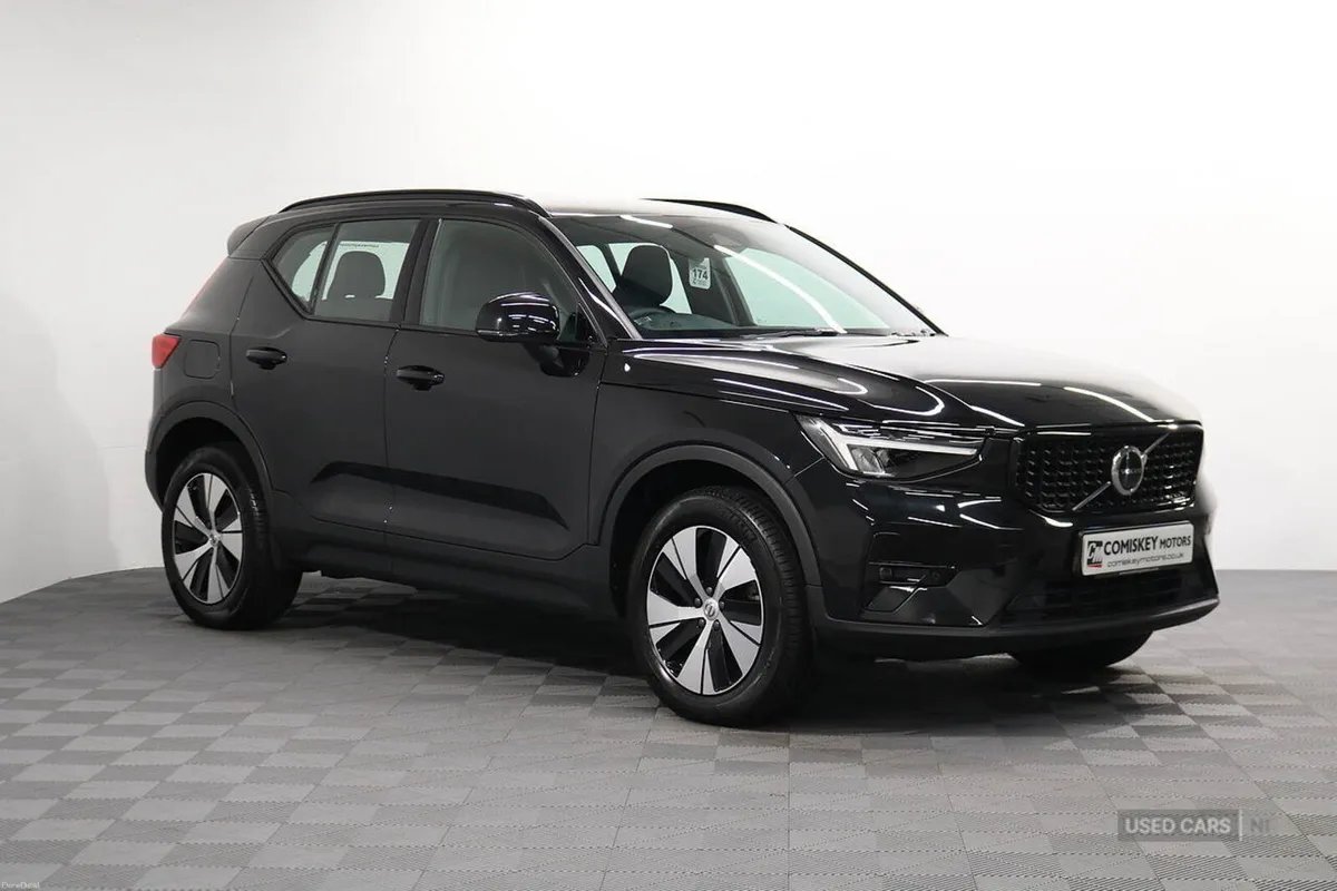 Volvo XC40 h T4 Plus - Image 1