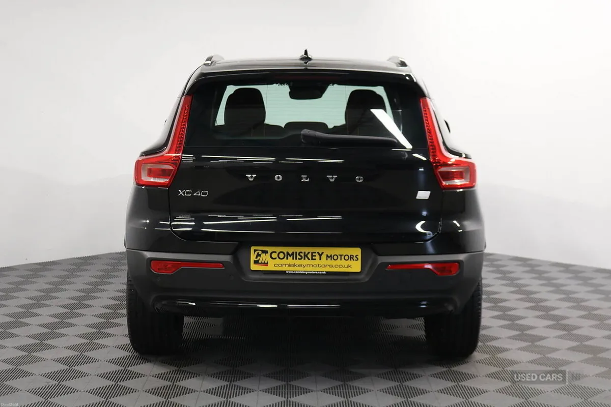 Volvo XC40 h T4 Plus - Image 5