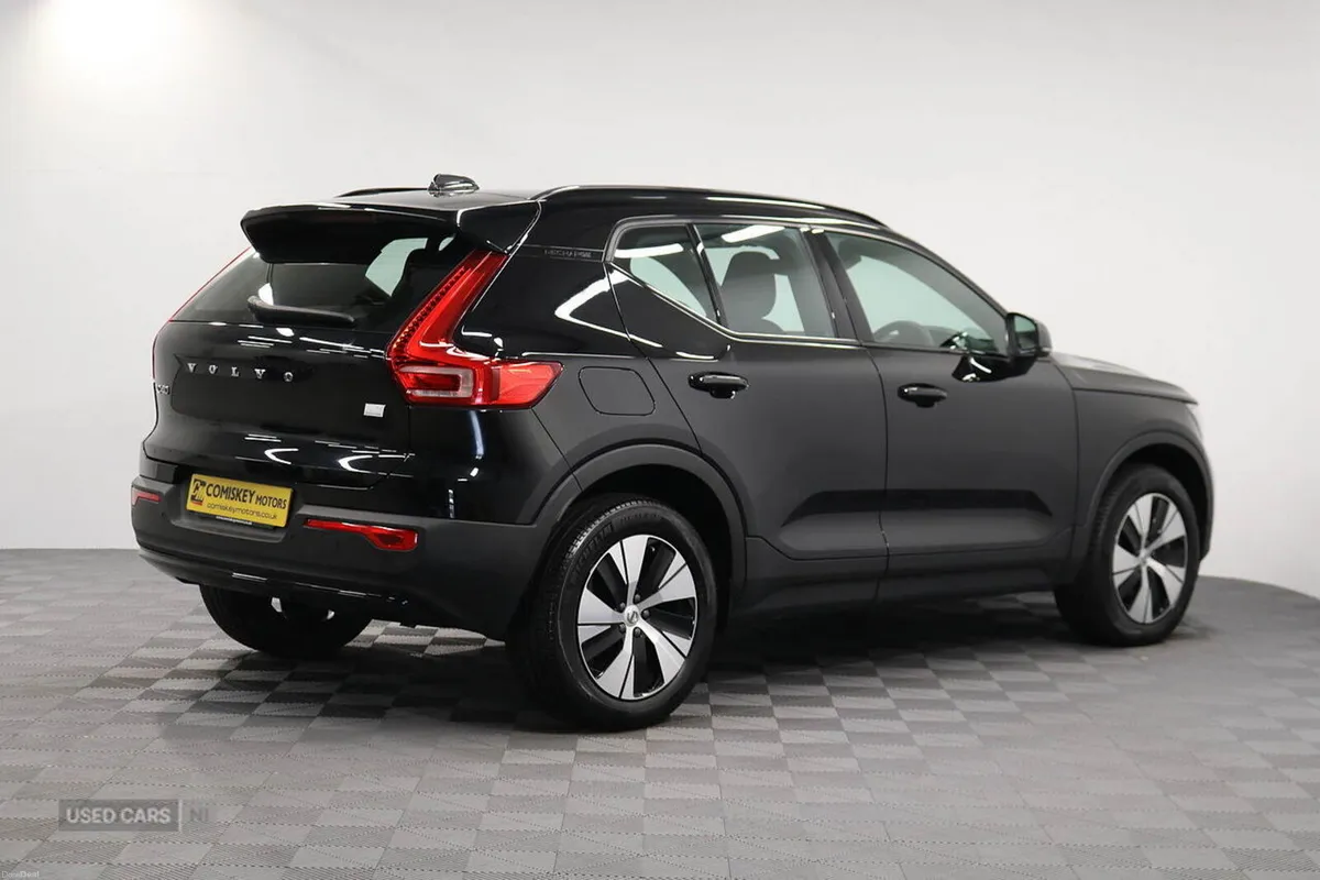 Volvo XC40 h T4 Plus - Image 6