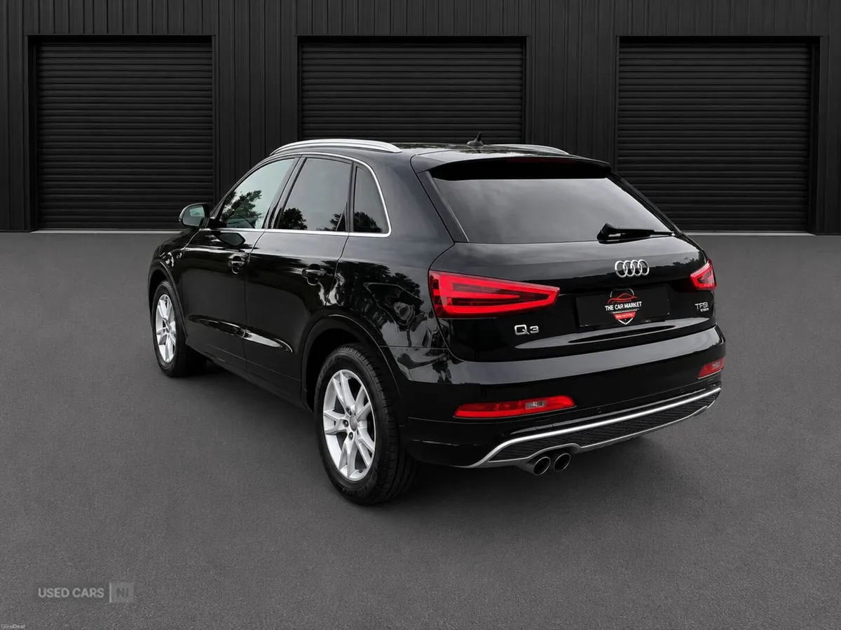 Audi Q3 2.0 TFSI S line S Tronic quattro Euro 6 (s - Image 6