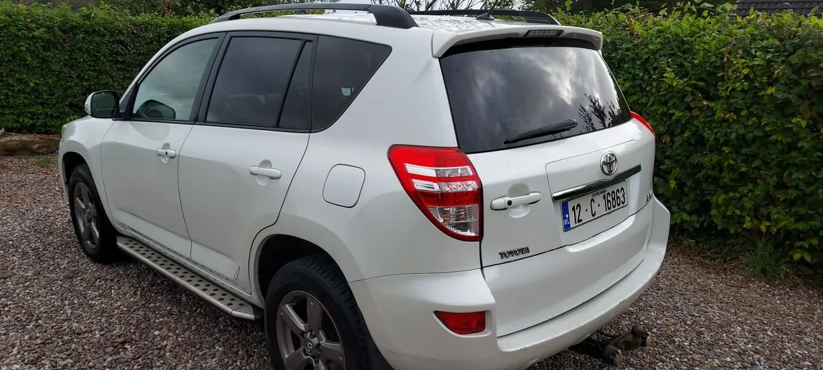 Toyota RAV4 2012 - Image 3