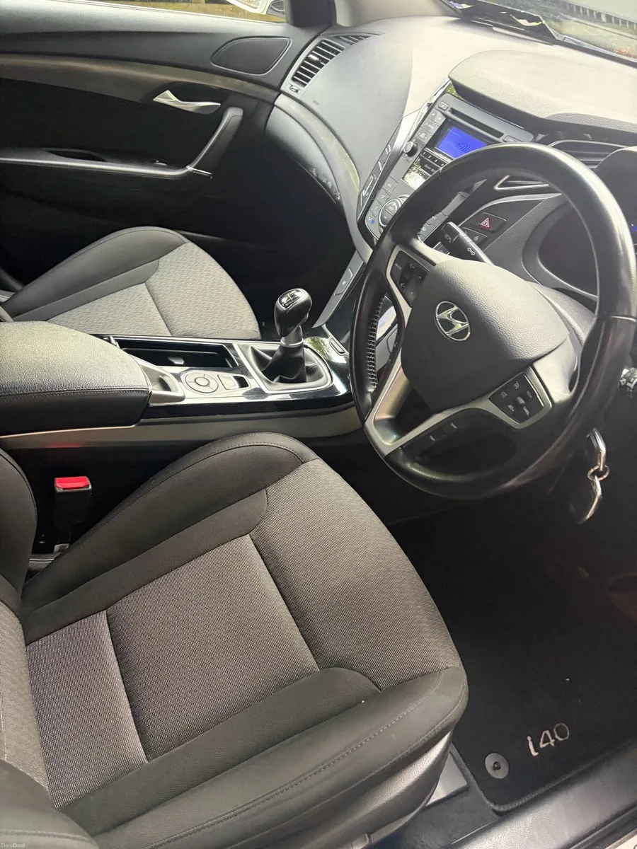 151 HYUNDAI I40 LOW KMS NCT 6/27 - Image 5